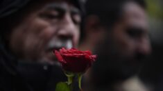 En banlieue, les Kurdes rendent hommage à leurs morts de la fusillade à Paris