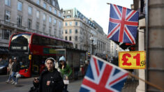 Royaume-Uni: le chômage reste stable mais l’inflation élague le pouvoir d’achat et dope les grèves