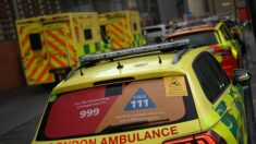 Onze heures à attendre une ambulance, le calvaire d’une Britannique en pleine crise du système de santé