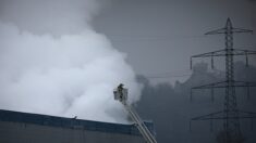 Rouen : l’incendie chez Bolloré Logistics maîtrisé, « aucun risque » assure le préfet