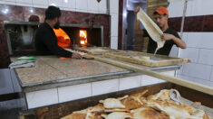 En Irak: le « samoun », pain en forme de losange, est un trésor national