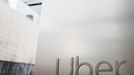 Uber condamné à verser quelque 17 millions d’euros à 139 chauffeurs lyonnais