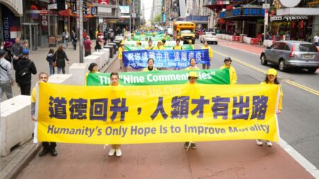 Ce que les Chinois retiennent de l’article du fondateur du Falun Gong: «Un message crucial pour tous les êtres humains»