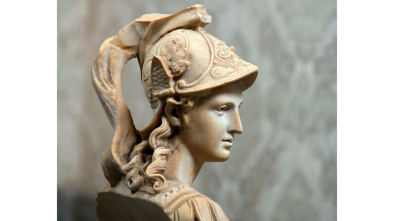 L'un des dieux olympiens les plus importants était peut-être Pallas Athéna, déesse de la sagesse, de la guerre et patronne des artisans; elle était également la fille de Zeus. (Demitrios P/Shutterstock)