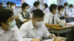 Les masques inefficaces pour réduire la propagation des virus respiratoires, selon une étude