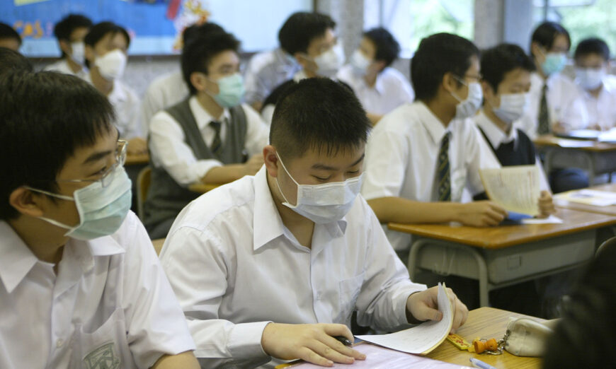 Les masques inefficaces pour réduire la propagation des virus respiratoires, selon une étude