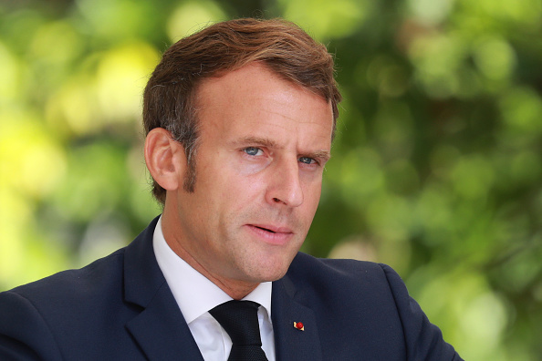 Le président Emmanuel Macron en Corse, en 2020. (LUDOVIC MARIN/POOL/AFP via Getty Images)