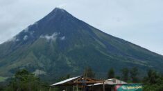 Quatre morts aux Philippines dans le crash d’un avion sur un volcan