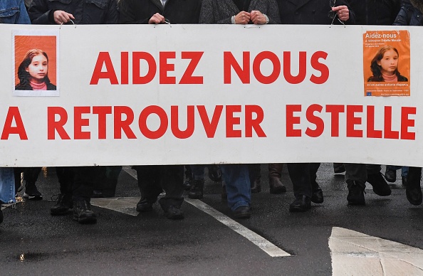 Une marche silencieuse en mémoire d'Estelle Mouzin, à Guermantes, en janvier 2022. (Photo : BERTRAND GUAY/AFP via Getty Images)