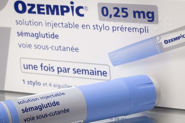 Photo prise à Paris le 23 février 2023 de l'antidiabétique "Ozempic" produit par le laboratoire danois "Novo Nordisk". (JOEL SAGET/AFP via Getty Images)