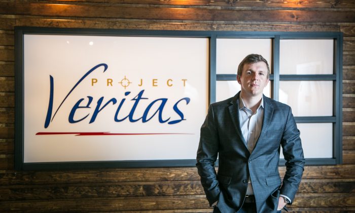 James O'Keefe, fondateur et président de Project Veritas, à Mamaroneck, New York, le 31 octobre 2017. (Benjamin Chasteen/Epoch Times)