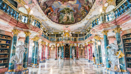 La bibliothèque du monastère de Wiblingen: une des plus somptueuses au monde