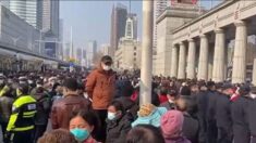 Les retraités chinois toujours mobilisés contre la réforme des soins de santé au risque d’être réprimés