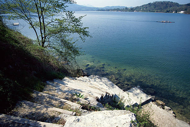 Lac Aiguebelette en Savoie. (crédit photo fullempty)