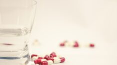 Antibiotiques, antidépresseurs… Absorbons-nous des résidus de médicaments sans le savoir ?