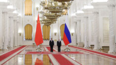 Xi Jinping arrive en Russie, l’Ukraine au menu d’un sommet avec Poutine