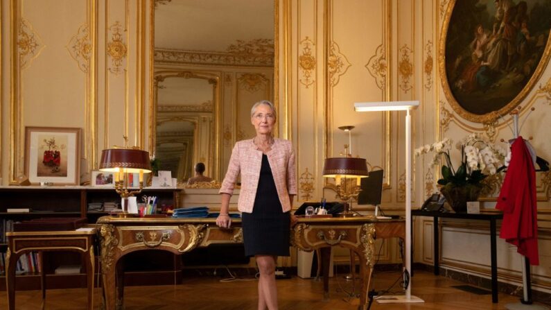 La Première ministre française Élisabeth Borne va recevoir les syndicats à Matignon. (Photo JOEL SAGET/AFP via Getty Images)