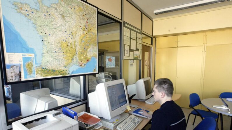 Le Réseau National de Surveillance Sismique enregistre les différents séismes sur la planète. (Photo OLIVIER MORIN/AFP via Getty Images)