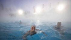 Les femmes pourront désormais nager seins nus dans les piscines de Berlin