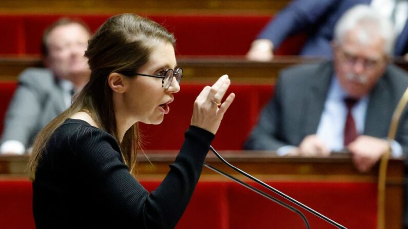 Aurore Bergé, présidente du groupe Renaissance à l'Assemblée nationale, le 18 février 2023. (Photo by LUDOVIC MARIN/AFP via Getty Images)