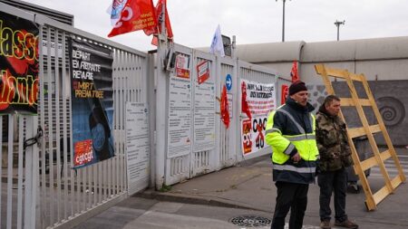 Actions de blocage dans deux incinérateurs, malgré la levée de la grève des éboueurs