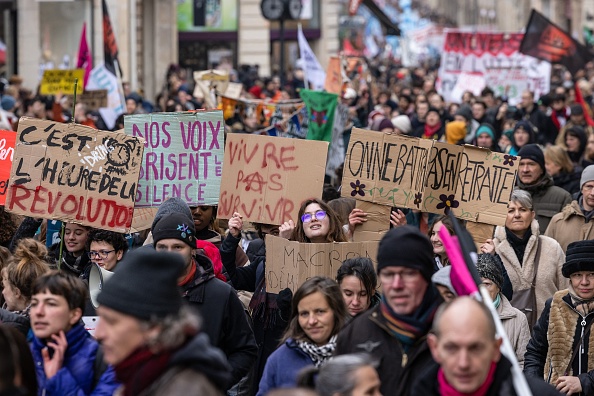 Manifestation à Dijon le 7 mars 2023. (Photo ARNAUD FINISTRE/AFP via Getty Images)