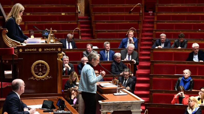 L'Assemblée nationale a rejeté lundi à 9 voix près la motion de censure transpartisane. (Photo BERTRAND GUAY/AFP via Getty Images)