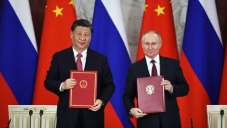 Xi Jinping à Vladimir Poutine : la Russie et la Chine sont à l’origine d’un changement « qui n’a pas eu lieu depuis 100 ans »