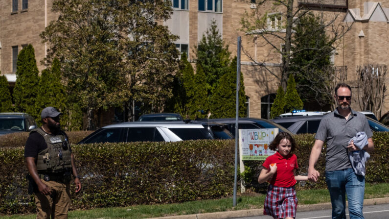 Tuerie intervenue dans une école privée de Nashville (Tennessee) aux États-Unis, le 27 mars 2023. (Photo by Seth Herald/Getty Images)