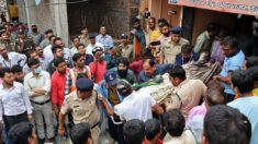 Inde: une vingtaine de fidèles coincés dans un puits après l’effondrement du plancher d’un temple