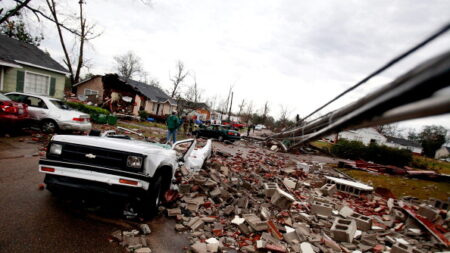 Mississippi: au moins 23 personnes tuées par une tornade et des orages