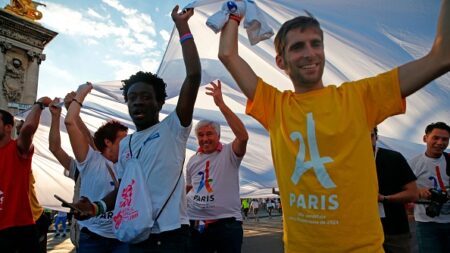 Volontaires aux JO de Paris: des missions bénévoles bien encadrées