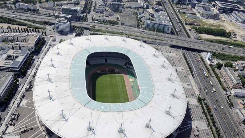 Vue aérienne du Stade de France à Saint-Denis en banlieue de Paris.        (Photo BORIS HORVAT/AFP via Getty Images)