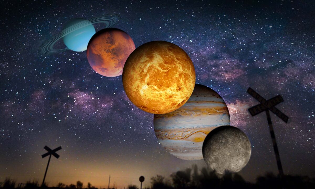 5 planètes et la lune vont s'aligner pour former une "parade de planètes" fin mars