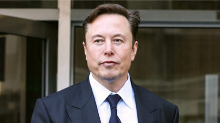 Elon Musk se joint à plus de 1000 experts pour réclamer un moratoire dans le développement de l’IA avancée