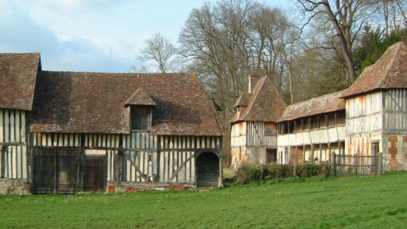 Le manoir des Mathurins au nord de Lisieux (Calvados). (Crédit photo patrice-besse.com)