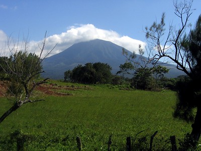 Vue sur le volcan Rincon de la Vieja, au Costa-Rica. (CC BY-SA 2.0)