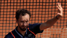 Monte-Carlo : Daniil Medvedev rejoint Zverev en 8es de finale