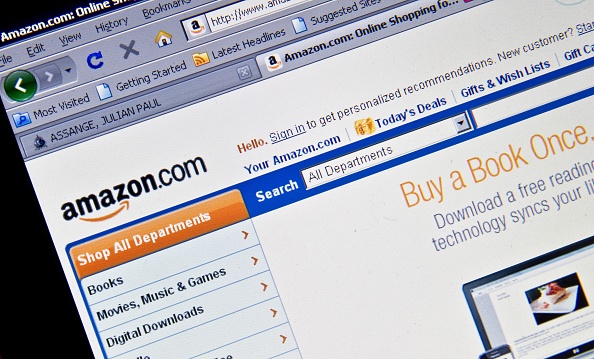Le géant du e-commerce Amazon, un exemple de plate-forme qui utilise la tarification dynamique. (NICHOLAS KAMM/AFP via Getty Images)