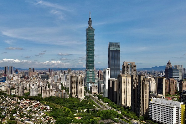 Le bâtiment commercial Taipei 101 (au c.), haut de 508 mètres.  (SAM YEH/AFP via Getty Images)