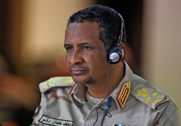 Le commandant des Forces de soutien rapide du Soudan, le général Mohamed Hamdan Dagolo, dit Hemedti. (ASHRAF SHAZLY/AFP via Getty Images)