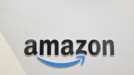 Amazon poursuit son redressement et fait mieux qu’attendu, dans une économie difficile