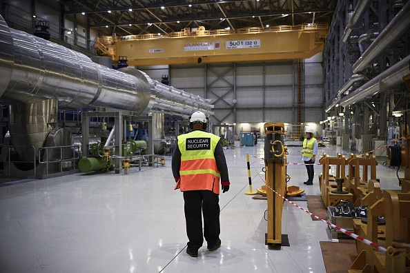 La salle des turbines du réacteur OL3, le plus récent des trois réacteurs de la centrale nucléaire d'Olkiluoto. (OLIVIER MORIN/AFP via Getty Images)