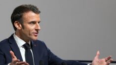 Retraites: Jour J au Conseil constitutionnel, Emmanuel Macron invite les syndicats