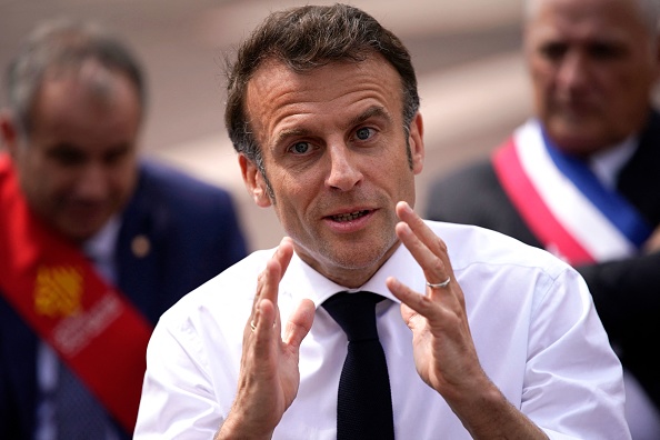 Le président Emmanuel Macron. (DANIEL COLE/POOL/AFP via Getty Images)