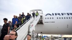 Arrivée en France du premier avion français d’évacués du Soudan