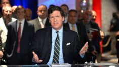 Fox accuse des pertes importantes après le départ de Tucker Carlson