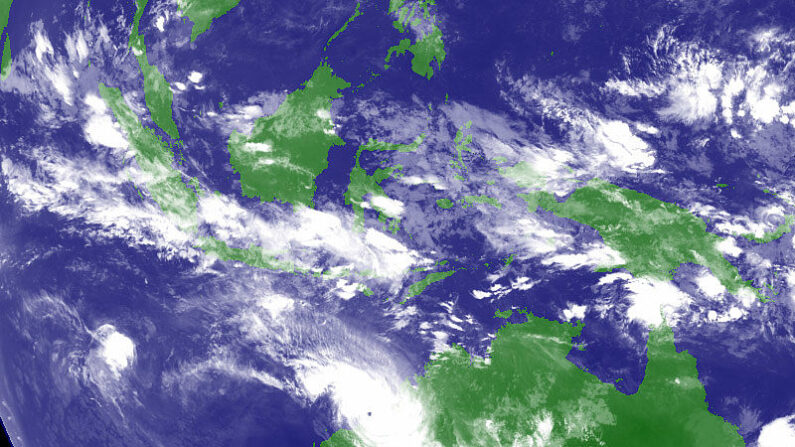 Le cyclone tropical Rusty est enregistré par le satellite MTSAT s'approchant de la côte de l'Australie occidentale, le 27 février 2013. (Photo Japan Meteorological Agency via Getty Images)