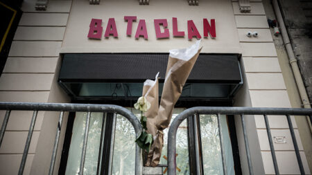 Le père d’une victime du Bataclan poursuit une journaliste pour injure et diffamation