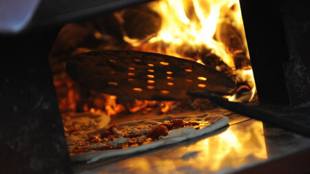 Madrid: une pizza flambée cause un incendie mortel dans un restaurant